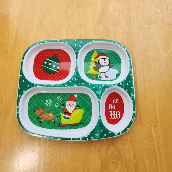 Green and Red Disposable Tableware Party Supplies - Picture 2 of 5